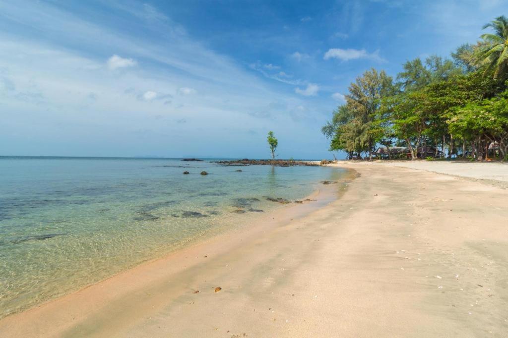 Relax Beach House Hotel Ko Lanta Exterior foto