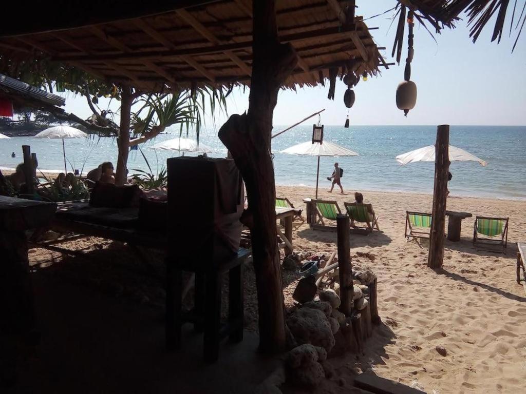 Relax Beach House Hotel Ko Lanta Exterior foto