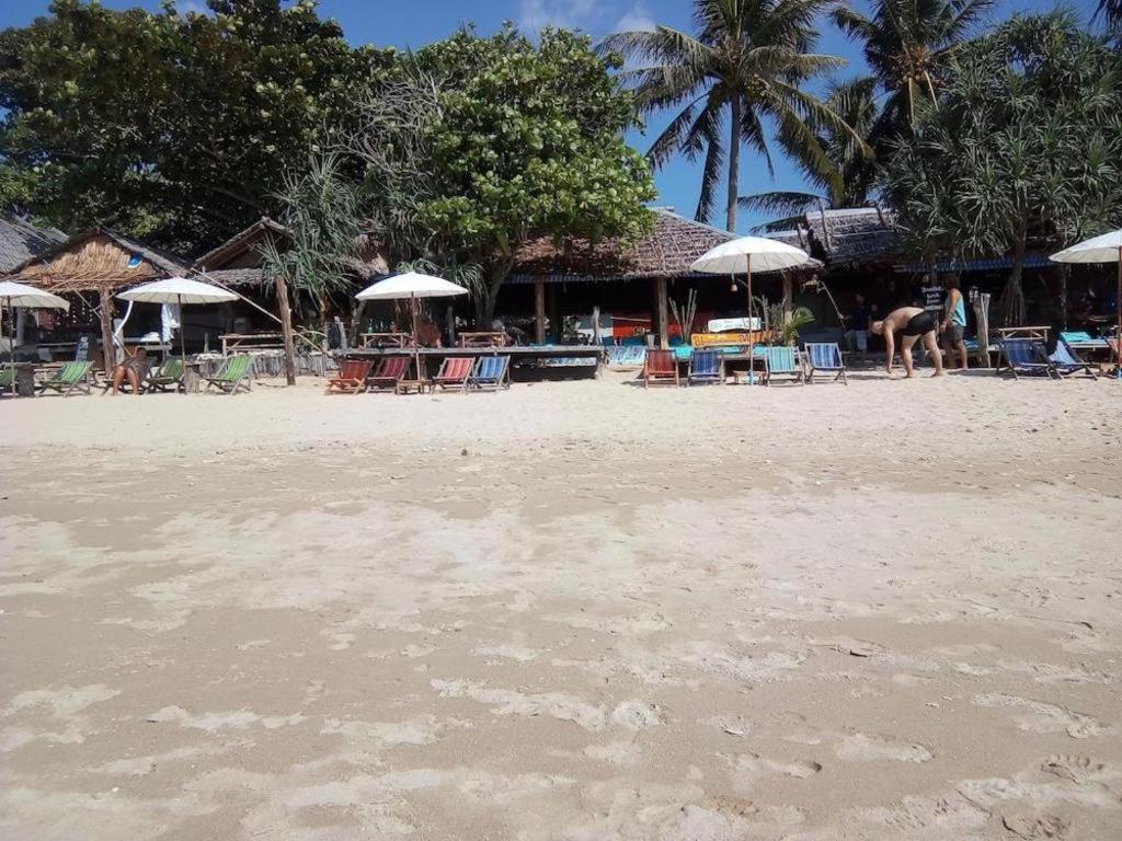 Relax Beach House Hotel Ko Lanta Exterior foto