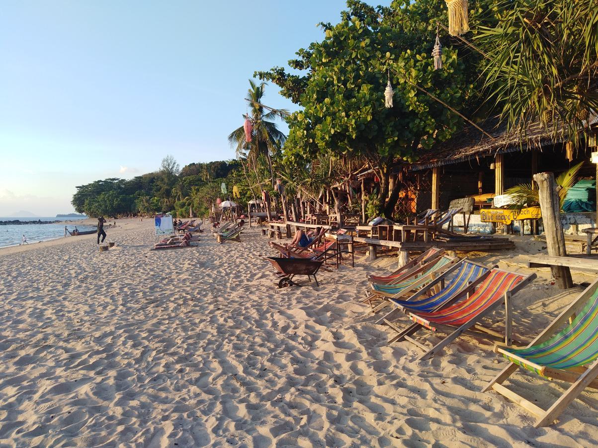 Relax Beach House Hotel Ko Lanta Exterior foto