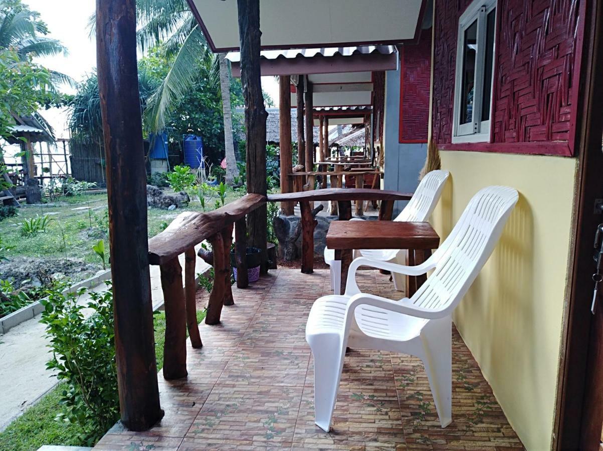 Relax Beach House Hotel Ko Lanta Exterior foto